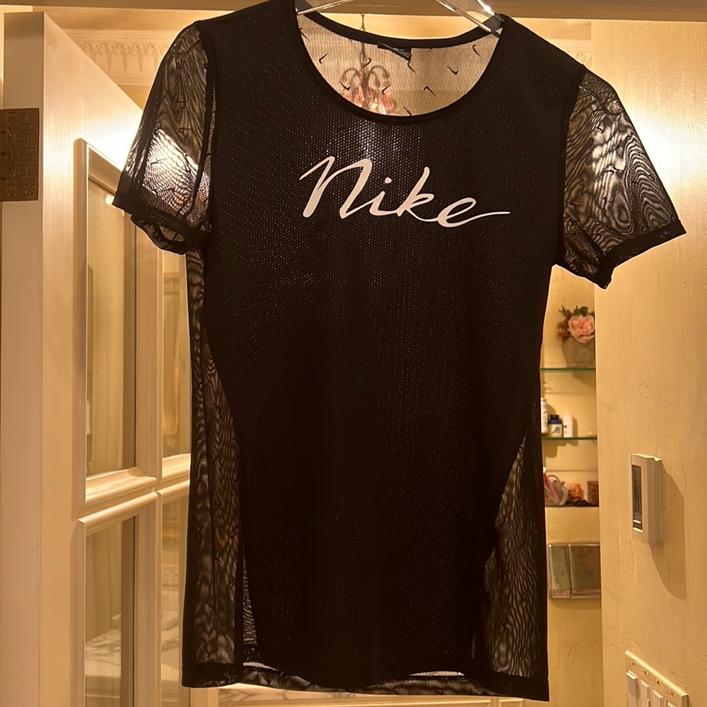 Nike Sports top